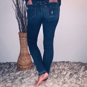 Levi’s ripped skinny jeans